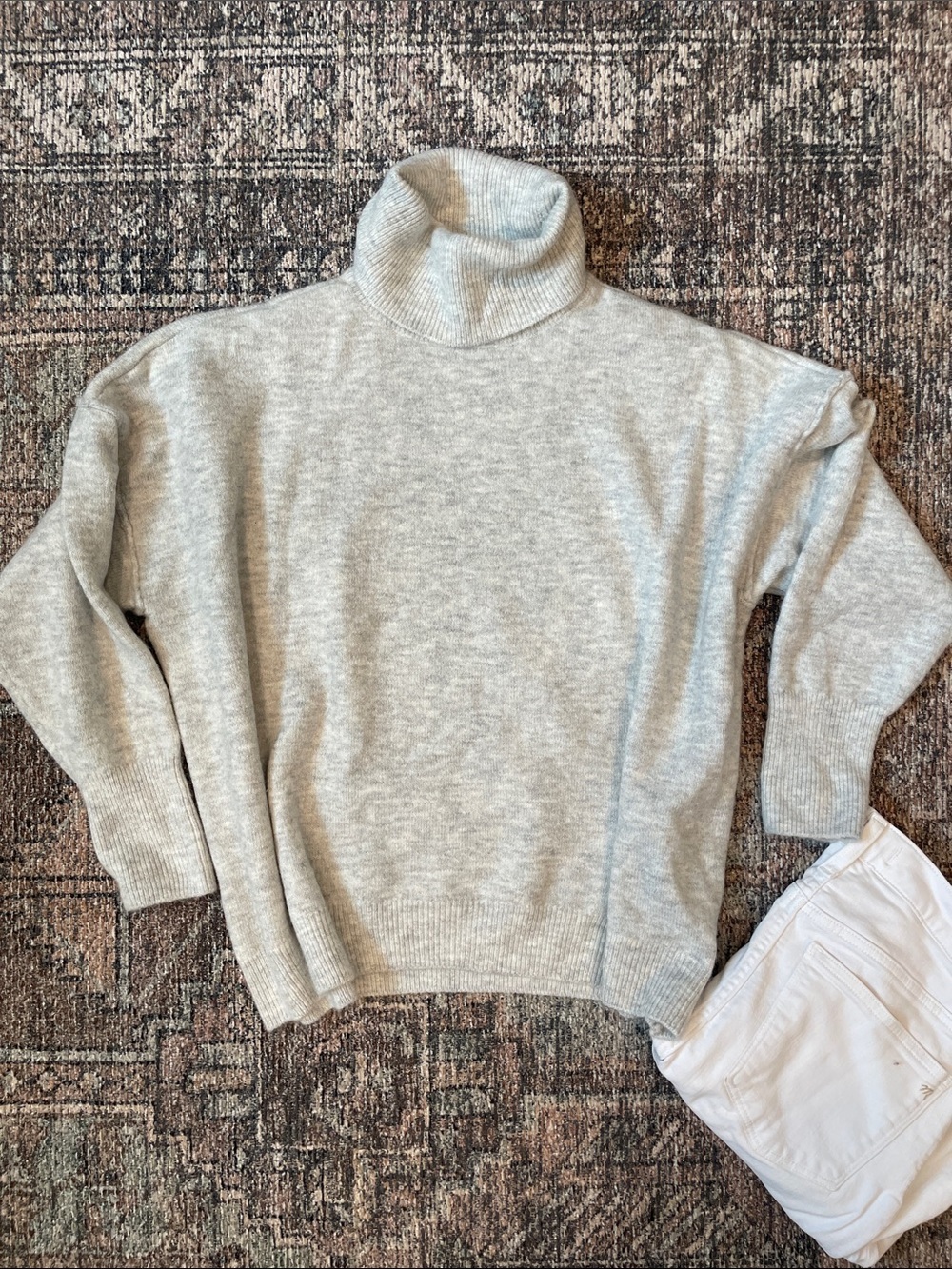 Vince Camuto Women’s Oatmeal Turtleneck Sweater XL Soft Knit Cozy Neutral Pullov